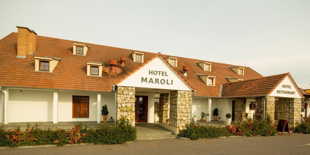 Hotel Maroli Mikulov Ngoại thất bức ảnh